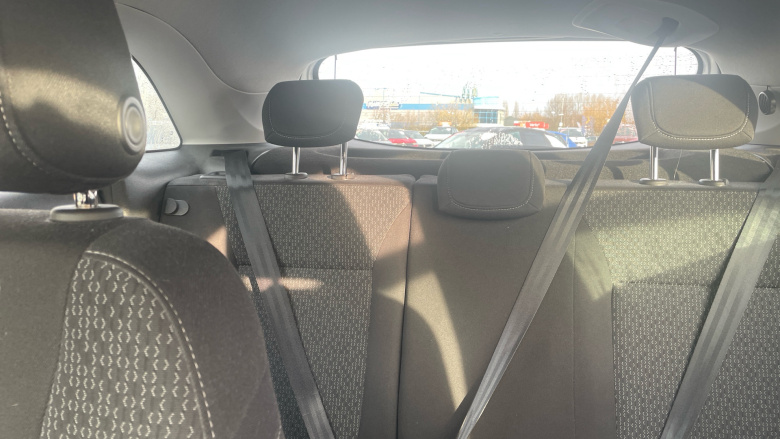 Vauxhall Crossland 1.2 Turbo Design 5dr Petrol Hatchback